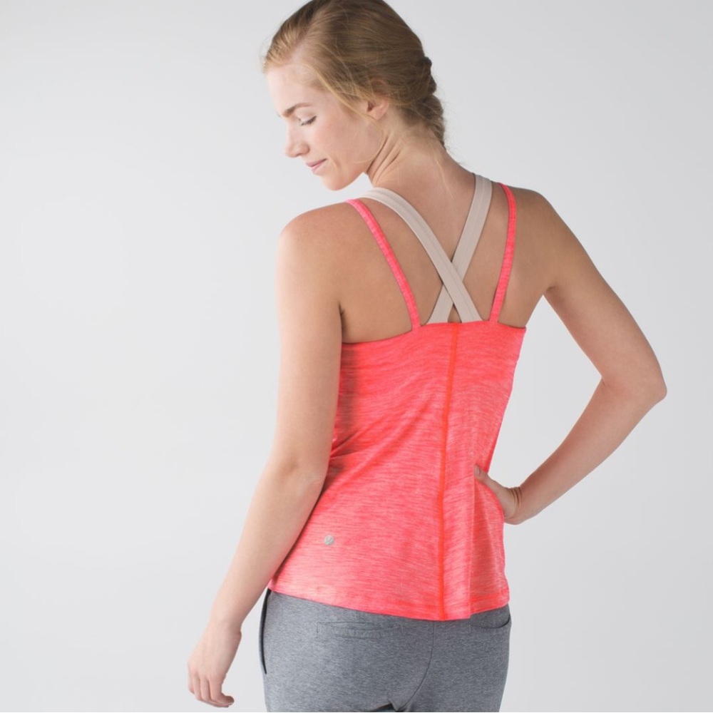 Lululemon Run for Gold Tank Size 4